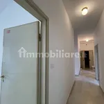 Affitto 3 camera appartamento di 85 m² in Bologna