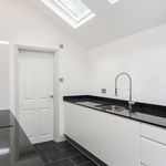 Rent 2 bedroom house in Weybridge