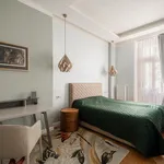 Rent 3 bedroom apartment of 104 m² in Capital City of Prague