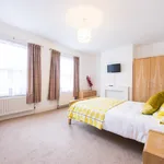 room in Kensington Road, Reading