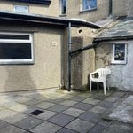 Rent 2 bedroom flat in Wales