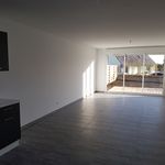 Rent 4 bedroom house of 86 m² in TREGUEUXT