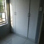 Rent 1 bedroom apartment in Pretoria