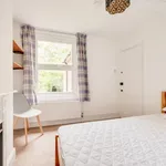 Rent 5 bedroom apartment in South East England