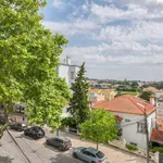 Rent 3 bedroom apartment of 2 m² in lisbon