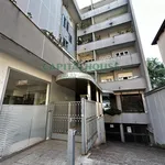 Affitto 3 camera casa di 110 m² in Caserta