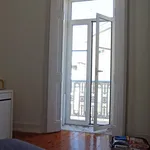 Rent 4 bedroom apartment in Lisbon