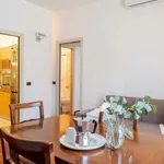 Rent 4 bedroom apartment of 70 m² in Milan