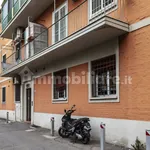 Rent 1 bedroom apartment of 35 m² in Bologna