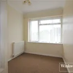 Rent 3 bedroom flat in Hertsmere