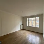 Appartement de 97 m² avec 4 chambre(s) en location à Paris