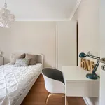 Rent 4 bedroom apartment in Lisbon