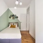 Rent a room in lisbon