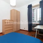 Rent 4 bedroom apartment of 100 m² in Turin