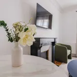 Appartement de 49 m² avec 3 chambre(s) en location à Paris