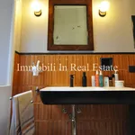 Rent 2 bedroom apartment of 65 m² in Milano