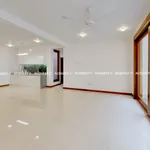 Rent 5 bedroom house of 427 m² in Colombo