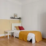 Rent a room of 369 m² in Lisboa