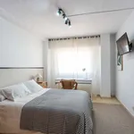 Rent a room of 150 m² in alicante