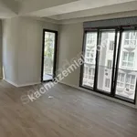 Rent 4 bedroom apartment of 96 m² in İstanbul