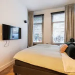 Huur 2 slaapkamer appartement van 58 m² in Staatsliedenbuurt