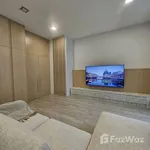 Rent 4 bedroom house of 421 m² in Bangkok