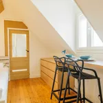 Rent 1 bedroom apartment of 21 m² in Paris