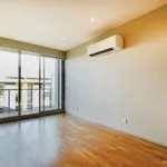 Rent 1 bedroom apartment in Port Melbourne