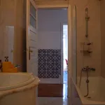 Rent a room in lisbon