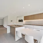 Rent 4 bedroom apartment of 221 m² in Ghent