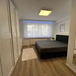 Miete 3 Schlafzimmer wohnung von 121 m² in Krefeld