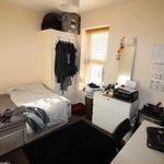 Rent 3 bedroom flat in North East England