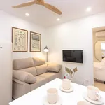 Rent 4 bedroom apartment of 30 m² in Madrid