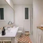 Rent 3 bedroom apartment in barcelona