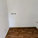 Pronajměte si 3 ložnic/e byt o rozloze 85 m² v drozdov