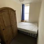 Rent 3 bedroom flat in Scotland