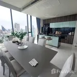 Rent 3 bedroom house of 220 m² in Bangkok