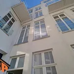 Huur 9 slaapkamer appartement van 250 m² in Brussels