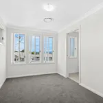 Rent 3 bedroom apartment in Lake Illawarra