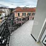 Rent 4 bedroom apartment of 90 m² in Diano Marina