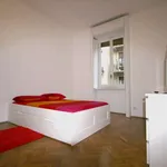 Rent a room in milan