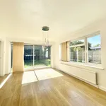 Rent 4 bedroom house in Hadley Wood