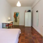 Rent 6 bedroom apartment in Lisbon