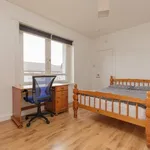 Rent 3 bedroom apartment in Scotland