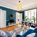 Rent a room of 193 m² in Paris