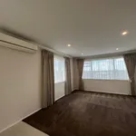 Rent 4 bedroom apartment in Hamilton