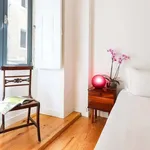 Rent 2 bedroom apartment of 60 m² in Lisboa