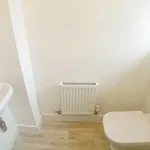 Rent 4 bedroom house in Salford