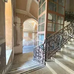 Rent 5 bedroom apartment of 140 m² in Napoli