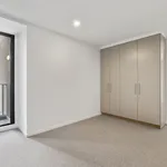 Rent 1 bedroom apartment in Melbourne